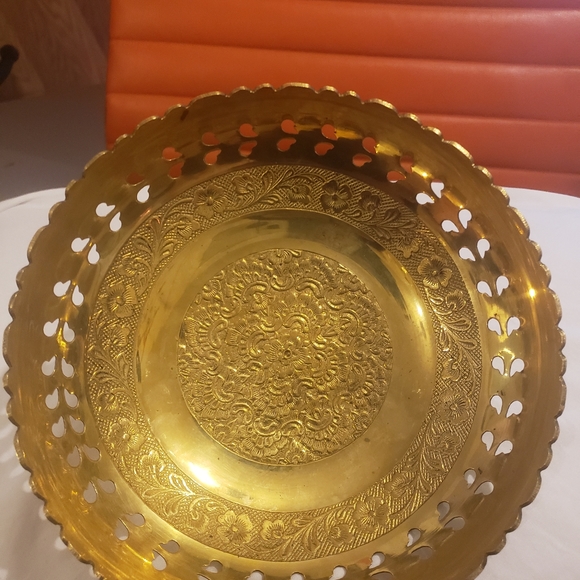 Brass bowl with filigree design - Picture 2 of 2
